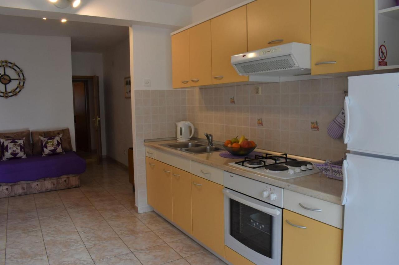 Villa Franka Bol Buitenkant foto